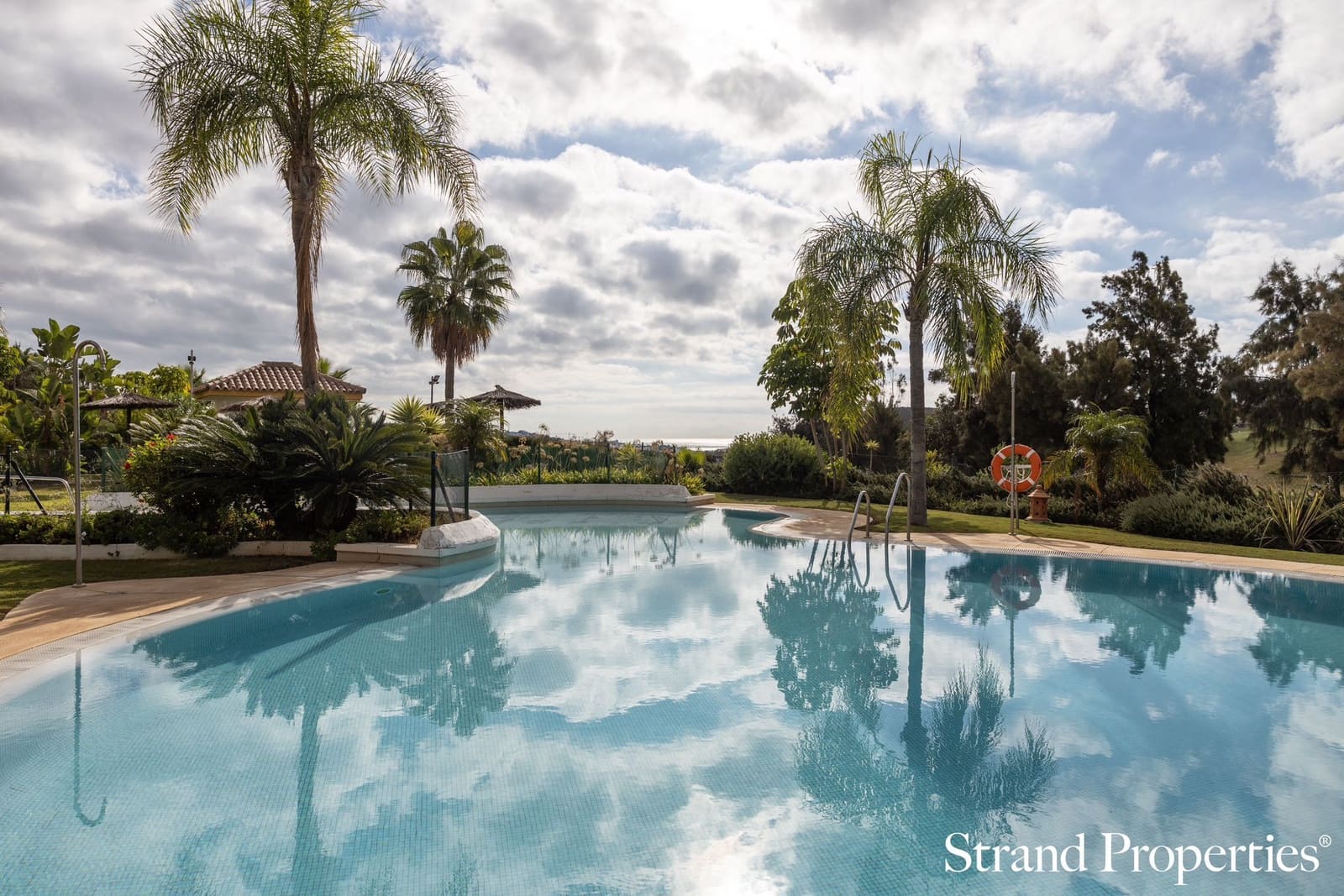 2 soverom Penthouse til salgs i Mijas Costa med svømmebasseng - € 349 000 (Ref: 9442893)