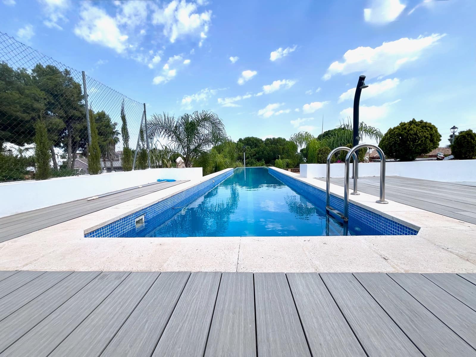 5 sypialnia Willa na sprzedaż w Alhaurin de la Torre z basenem - 960 000 € (Ref: 9447281)