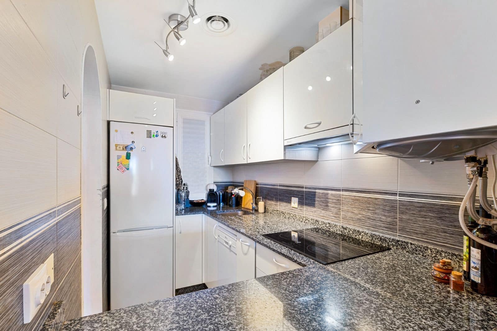 2 sovrum Lägenhet till salu i Benalmadena med pool - 369 000 € (Ref: 9447282)