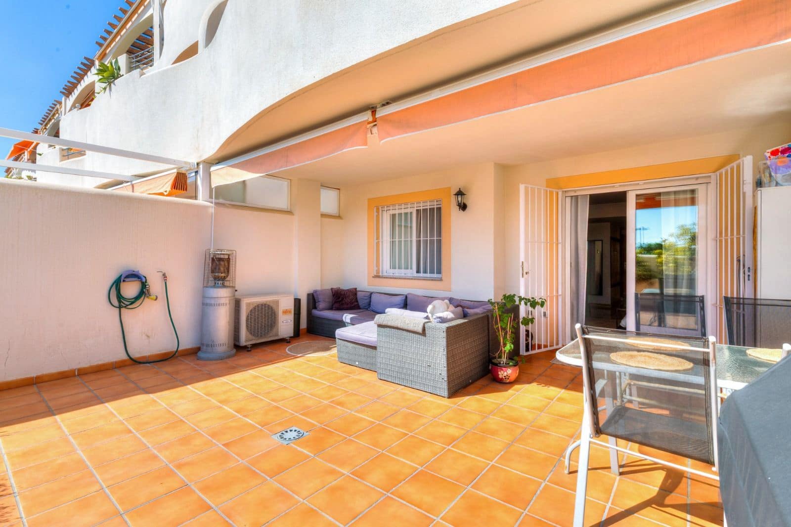 2 sovrum Lägenhet till salu i Benalmadena med pool - 369 000 € (Ref: 9447282)