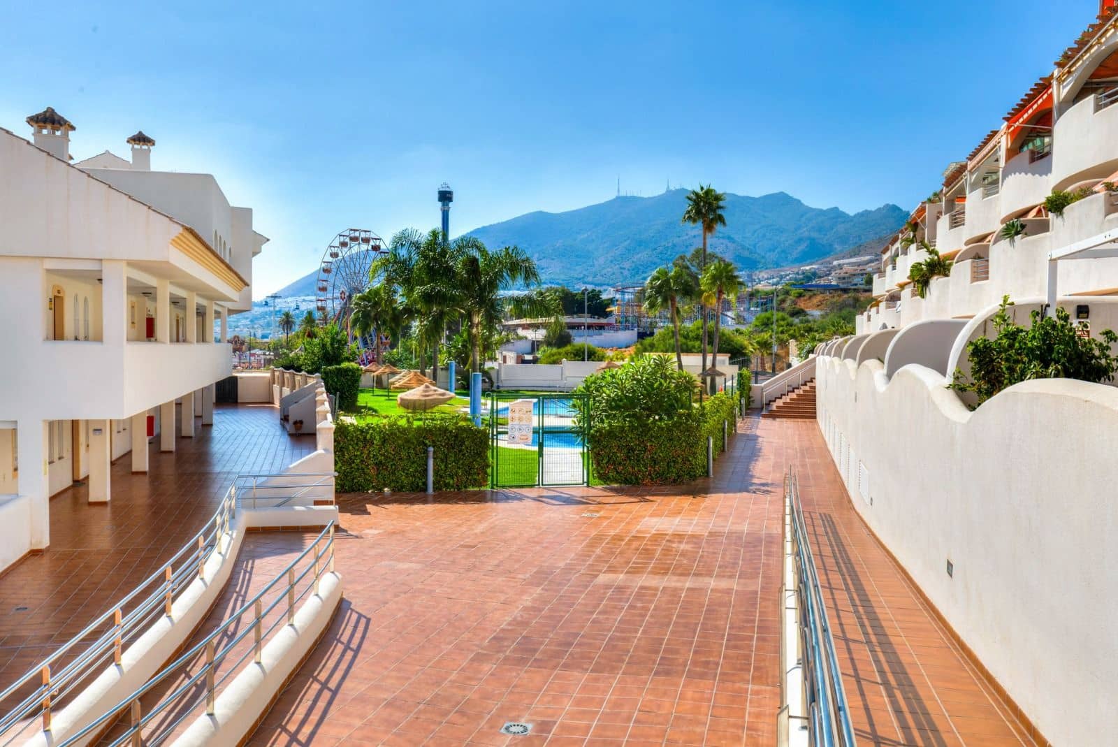 2 sovrum Lägenhet till salu i Benalmadena med pool - 369 000 € (Ref: 9447282)