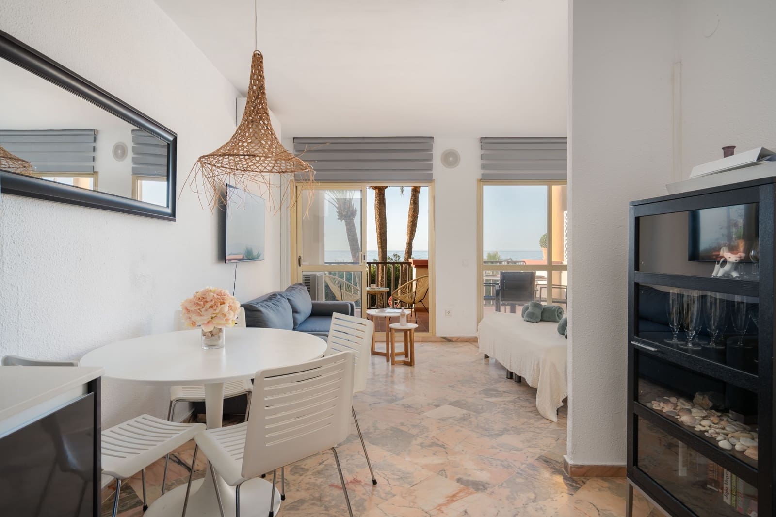 Studio til salgs i Marbella med svømmebasseng - € 398 000 (Ref: 9447283)