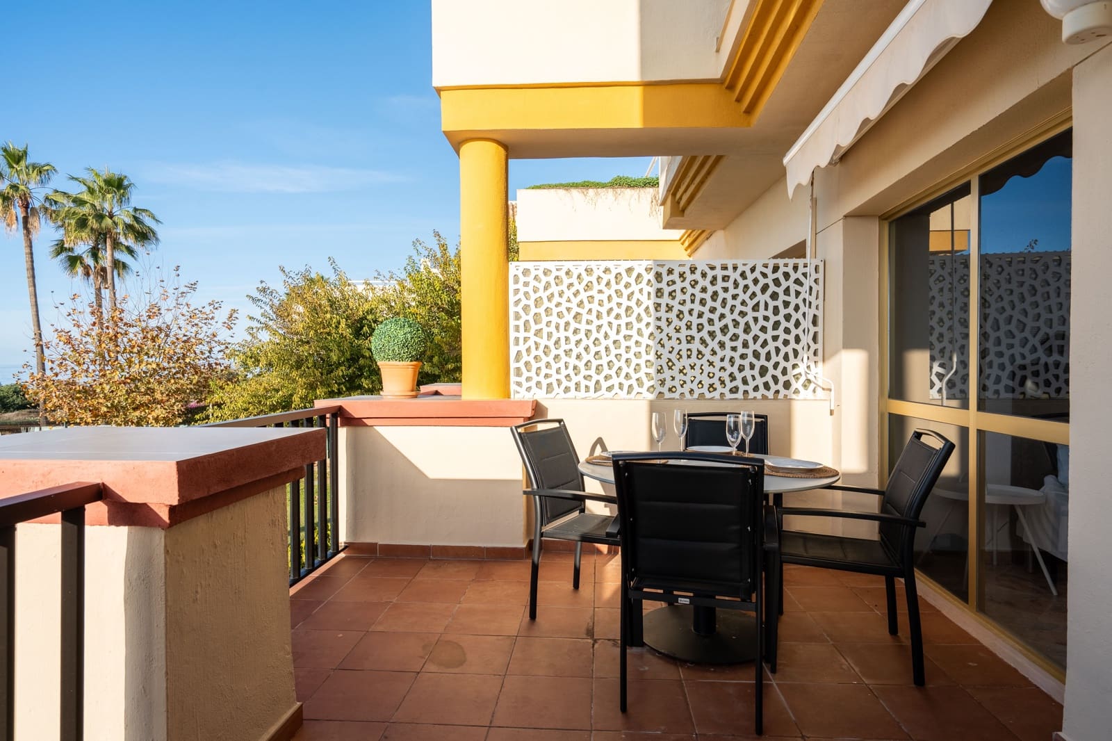 Studio til salgs i Marbella med svømmebasseng - € 398 000 (Ref: 9447283)