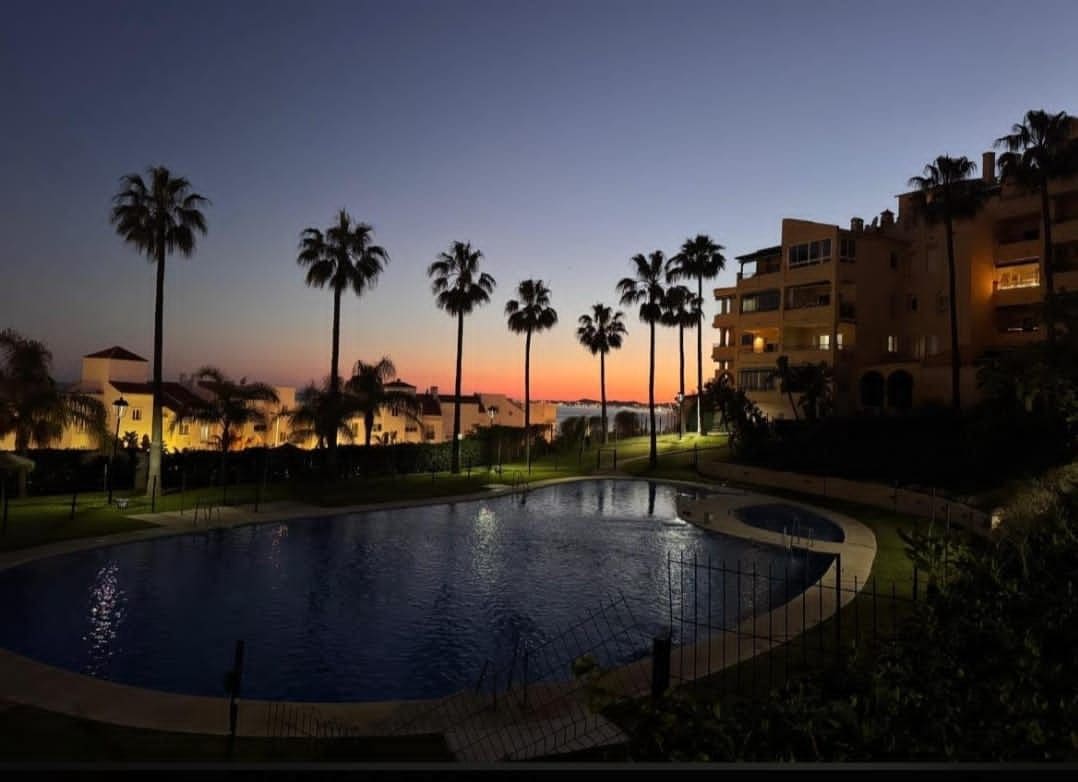 2 makuuhuone Huoneisto vuokrattavana paikassa Benalmadena mukana uima-altaan - 1 750 € (Ref: 9449765)