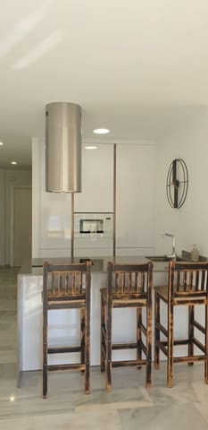 2 makuuhuone Huoneisto vuokrattavana paikassa Benalmádena mukana uima-altaan - 1 750 € (Ref: 9449765)