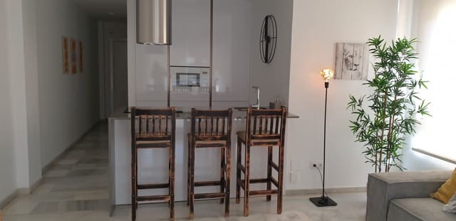 2 makuuhuone Huoneisto vuokrattavana paikassa Benalmádena mukana uima-altaan - 1 750 € (Ref: 9449765)