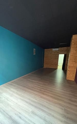 Commercial for rent in Centro ciudad, Fuengirola - € 950 (Ref: 9449937)