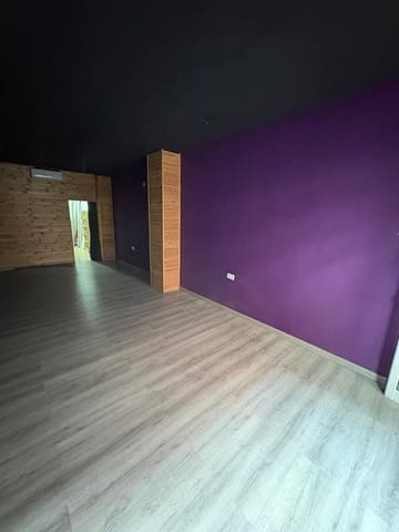 Commercial for rent in Centro ciudad, Fuengirola - € 950 (Ref: 9449937)