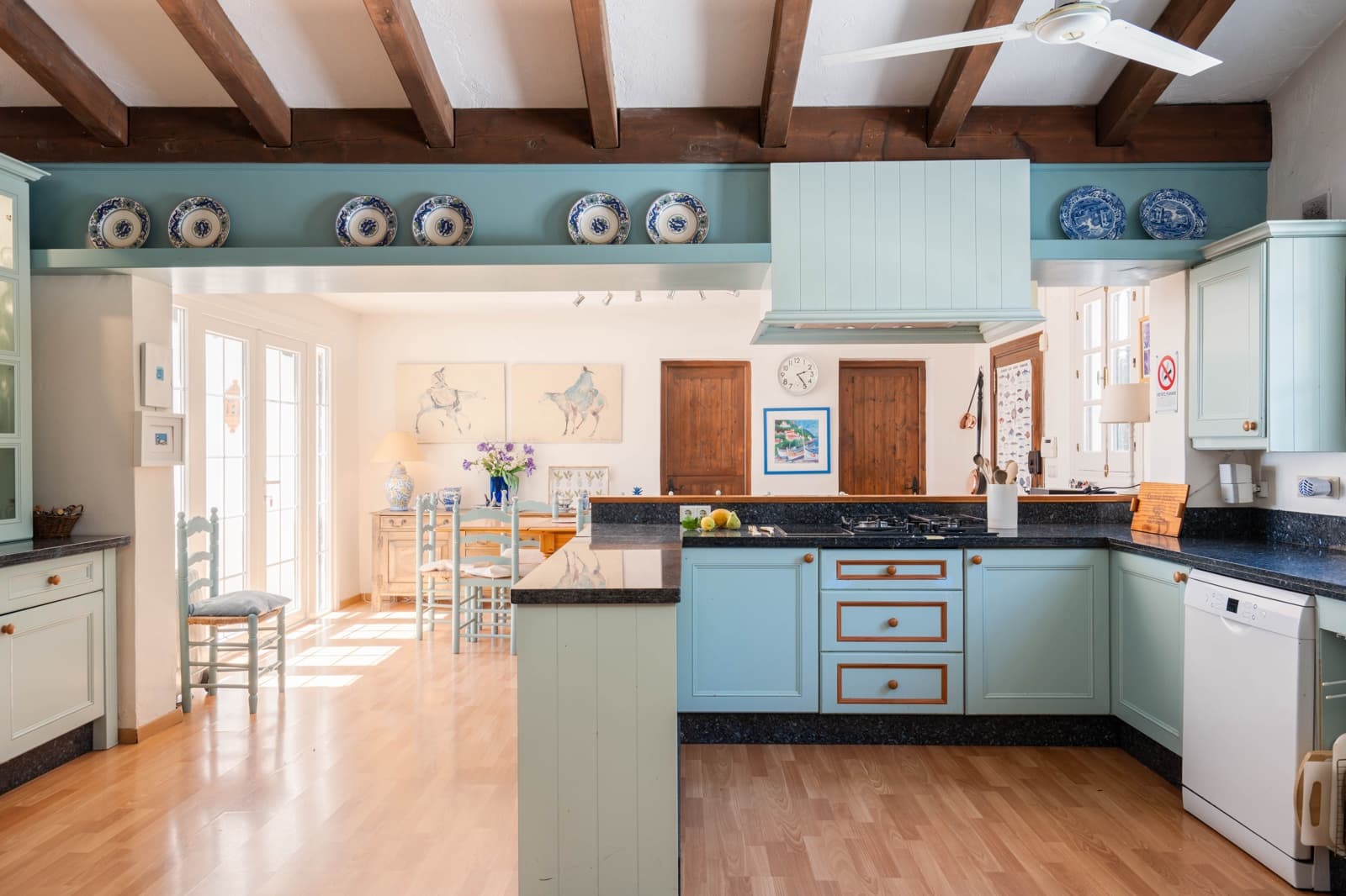 4 bedroom Villa for sale in Mijas Costa with pool - € 1,650,000 (Ref: 9452417)