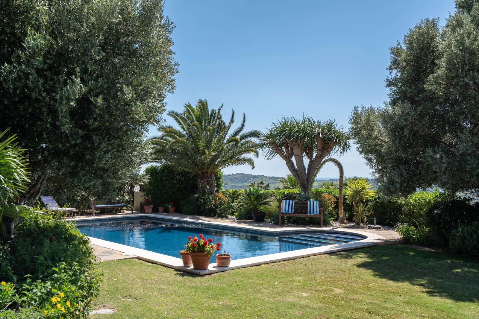 4 bedroom Villa for sale in Mijas Costa with pool - € 1,650,000 (Ref: 9452417)