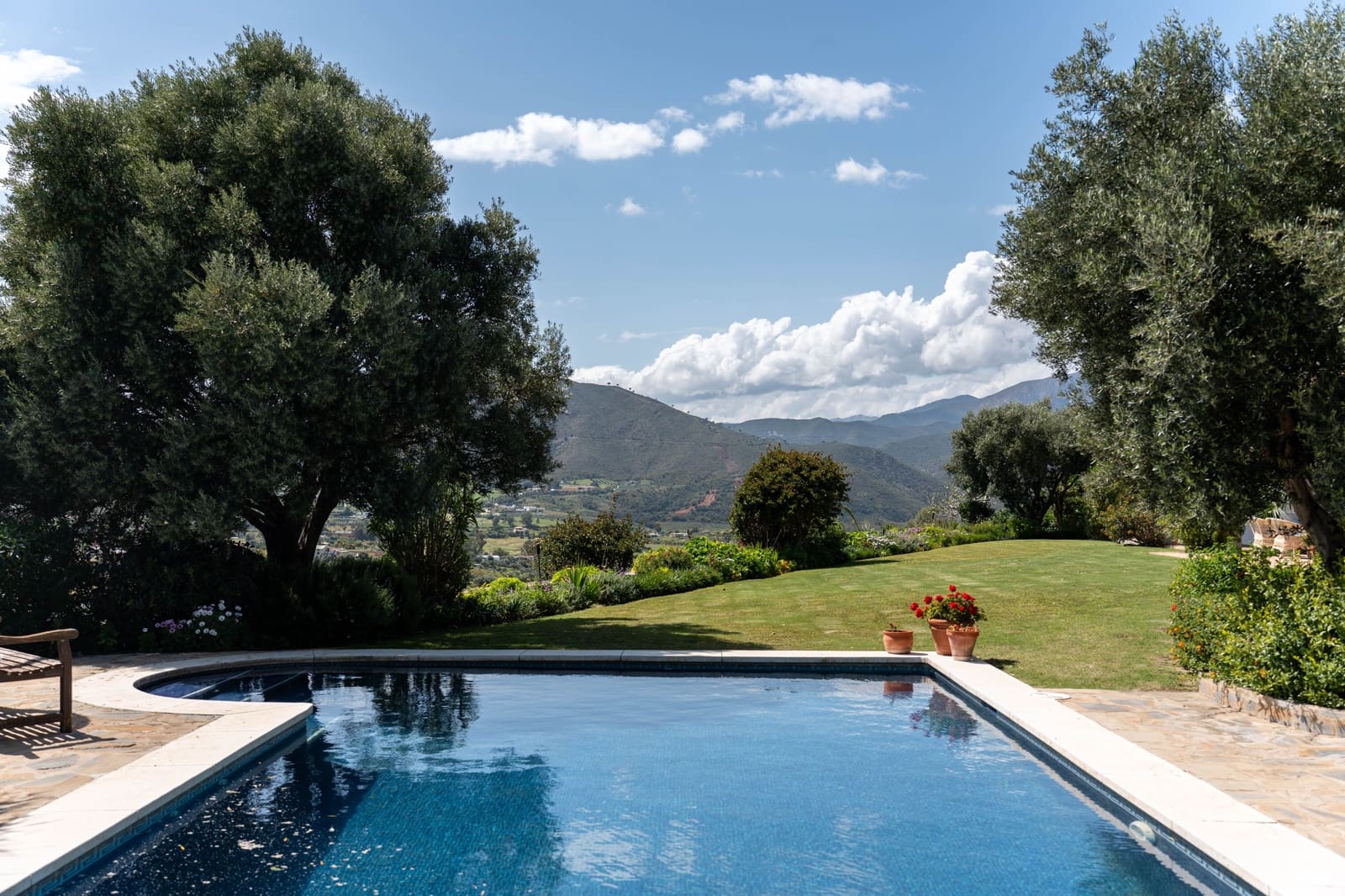 4 bedroom Villa for sale in Mijas Costa with pool - € 1,650,000 (Ref: 9452417)