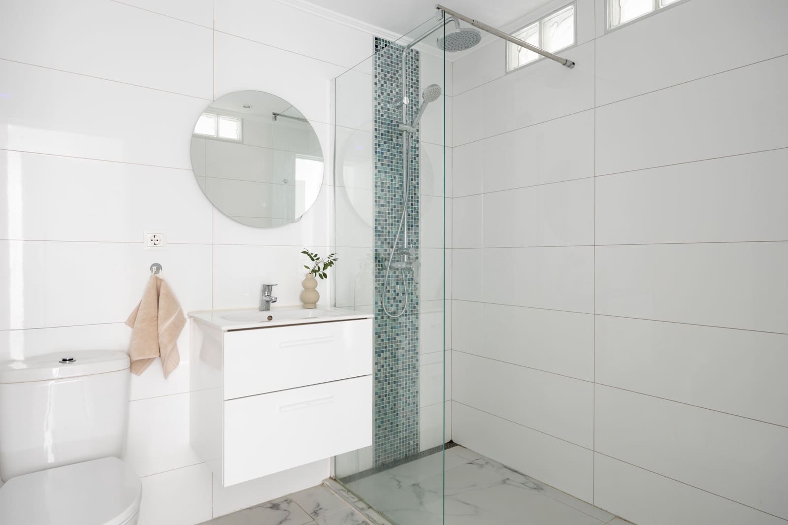 5 soveværelse Byhus til salg i Mijas Costa med swimmingpool - € 1.425.000 (Ref: 9453533)