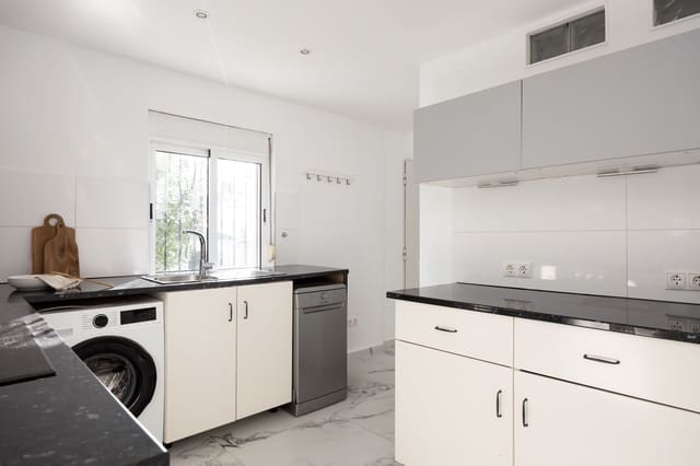 5 sypialnia Dom na sprzedaż w Mijas Costa, Mijas z basenem - 1 425 000 € (Ref: 9453533)