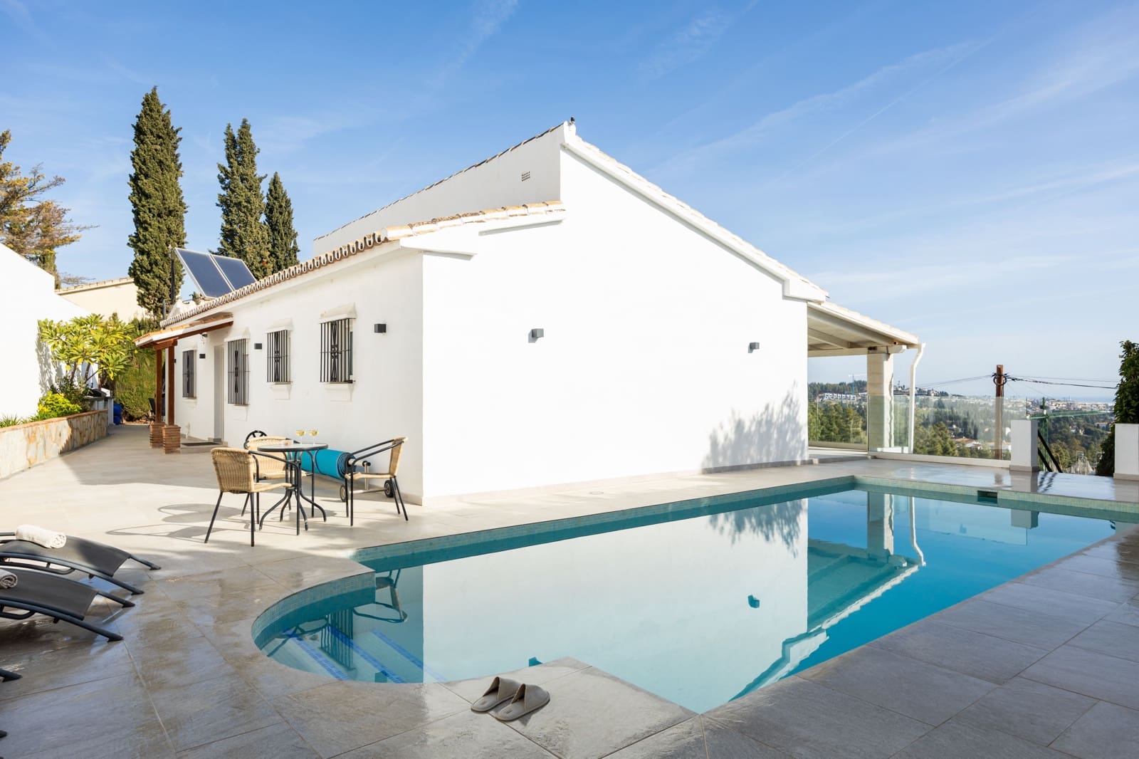 5 soveværelse Byhus til salg i Mijas Costa med swimmingpool - € 1.425.000 (Ref: 9453533)