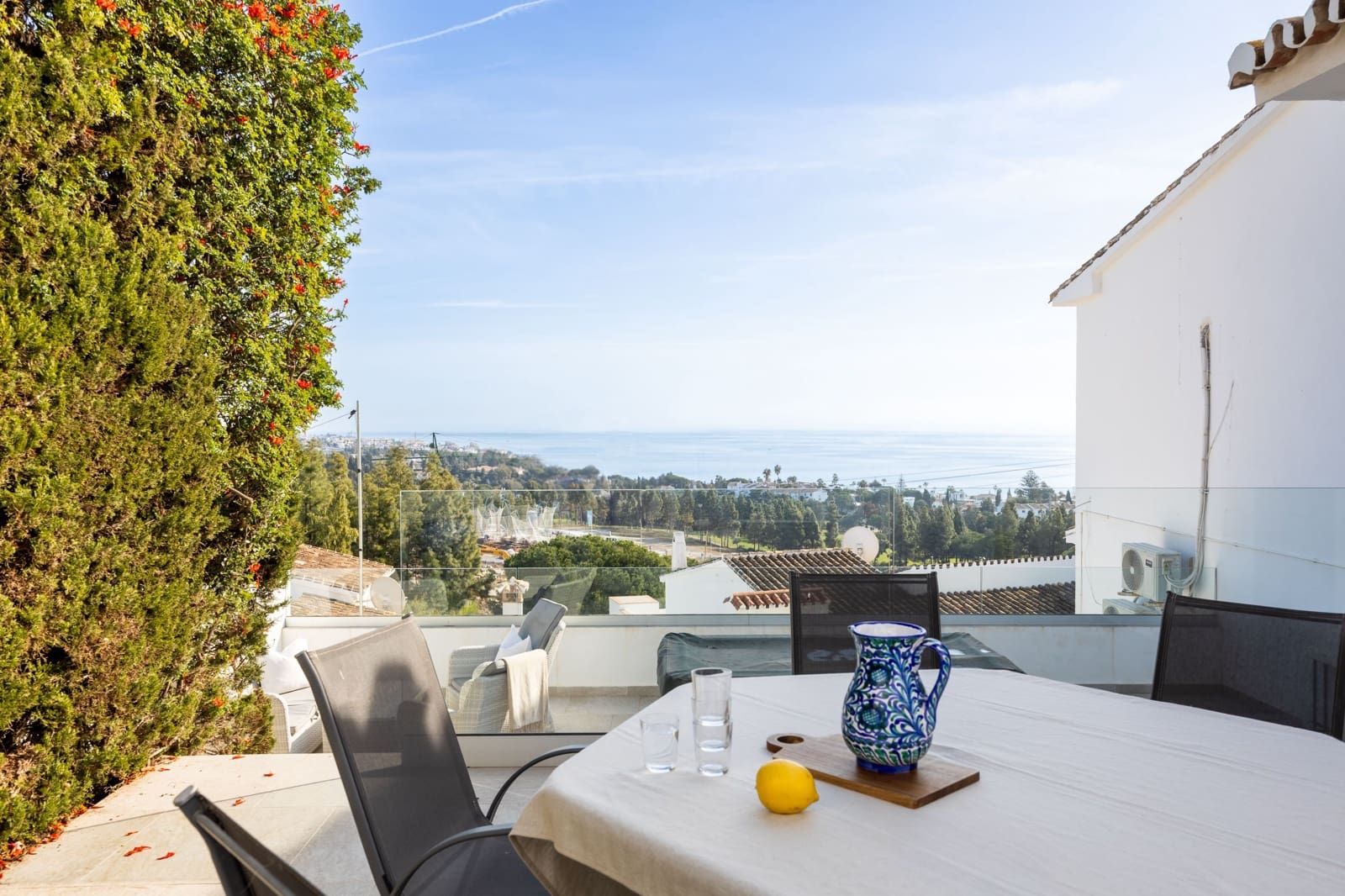 5 soveværelse Byhus til salg i Mijas Costa med swimmingpool - € 1.425.000 (Ref: 9453533)