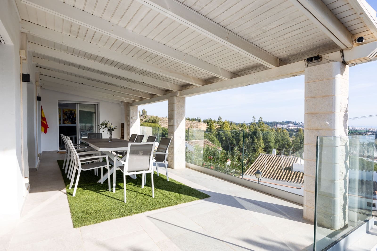 5 soveværelse Byhus til salg i Mijas Costa med swimmingpool - € 1.425.000 (Ref: 9453533)