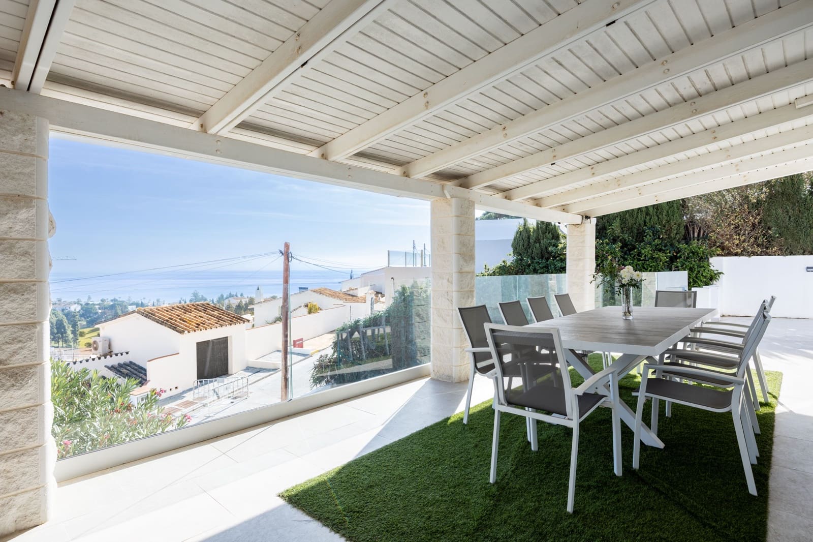 5 soveværelse Byhus til salg i Mijas Costa med swimmingpool - € 1.425.000 (Ref: 9453533)