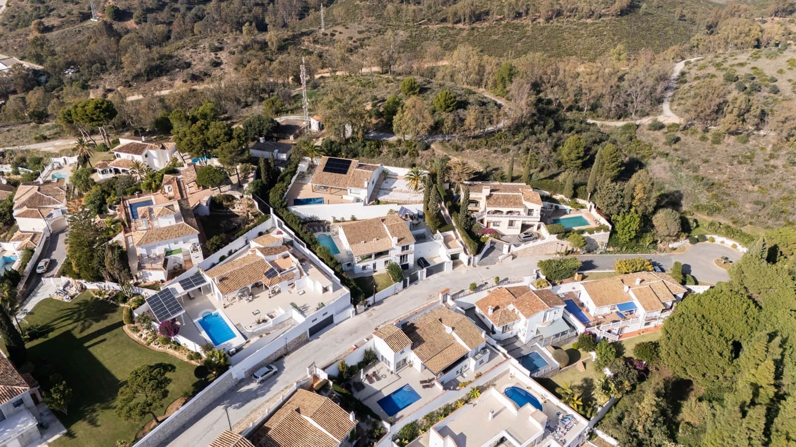 5 soveværelse Byhus til salg i Mijas Costa med swimmingpool - € 1.425.000 (Ref: 9453533)