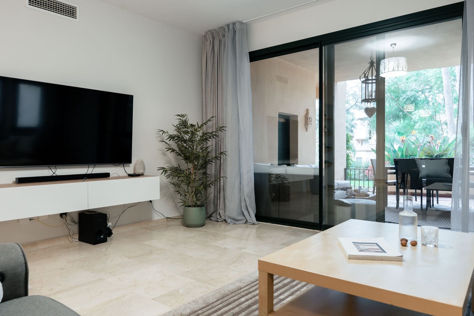 3 bedroom Apartment for sale in Estepona with pool - € 525,000 (Ref: 9454733)