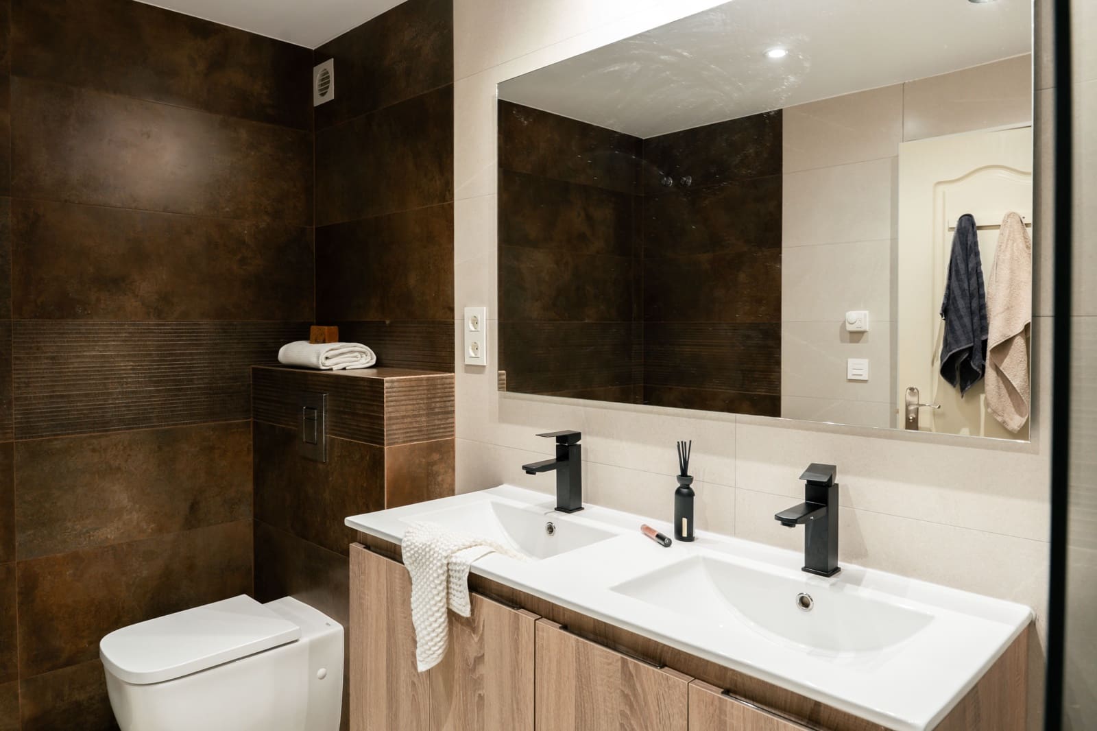 3 bedroom Apartment for sale in Estepona with pool - € 525,000 (Ref: 9454733)