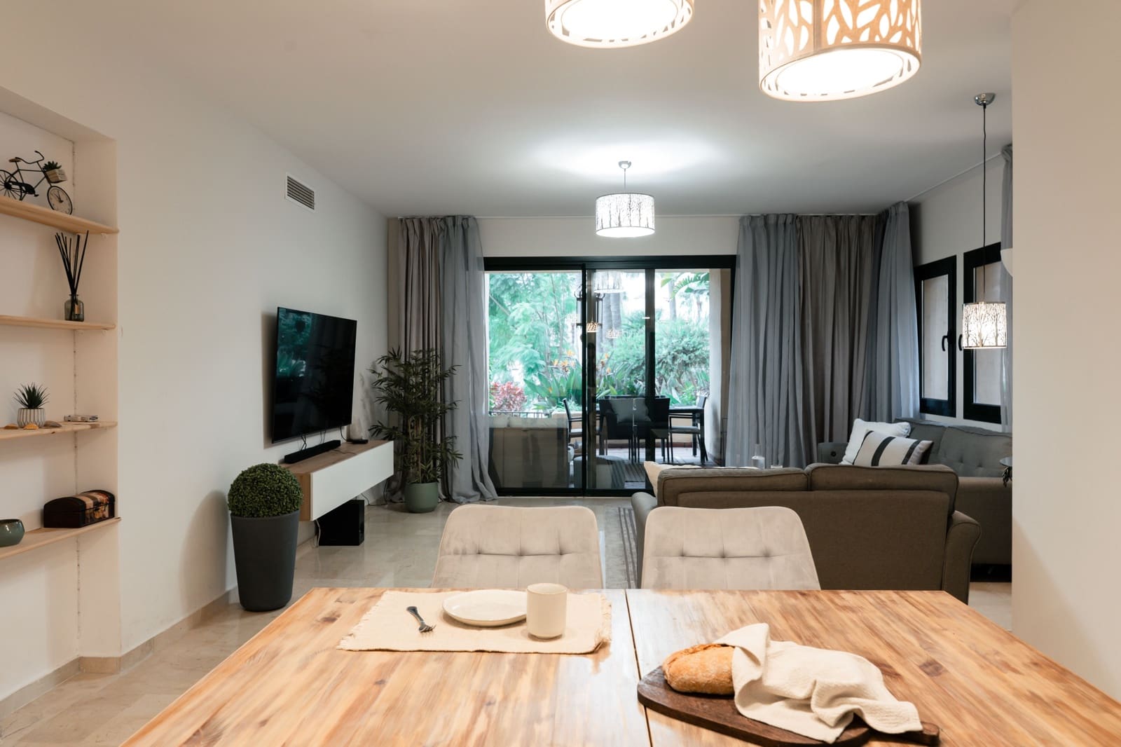 3 bedroom Apartment for sale in Estepona with pool - € 525,000 (Ref: 9454733)