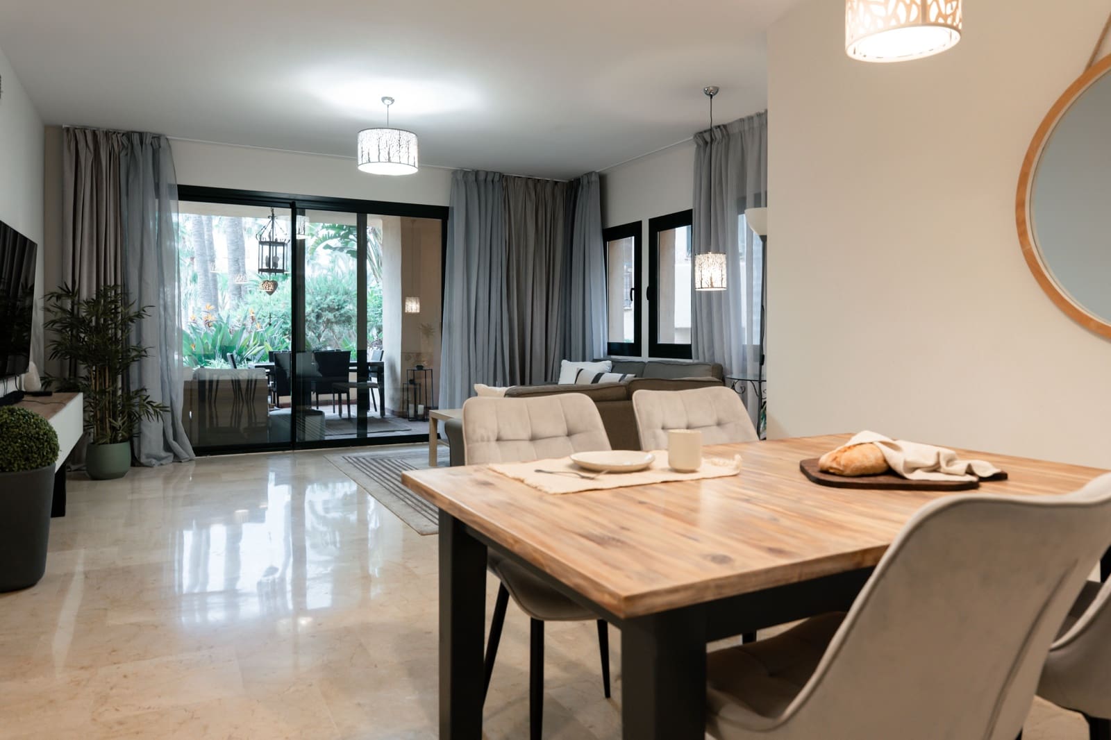 3 bedroom Apartment for sale in Estepona with pool - € 525,000 (Ref: 9454733)