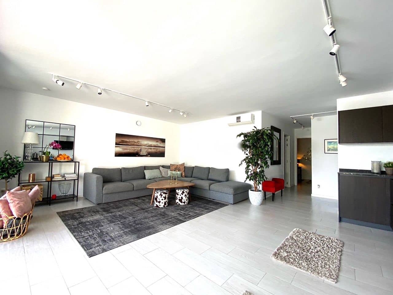 3 quarto Apartamento para arrendar em Calvia com piscina - 2 800 € (Ref: 9454735)