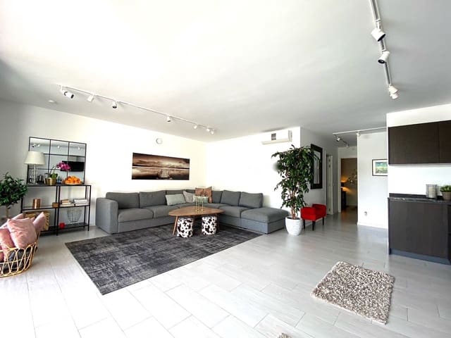 3 quarto Apartamento para arrendar em Illetas, Calvià com piscina - 2 800 € (Ref: 9454735)