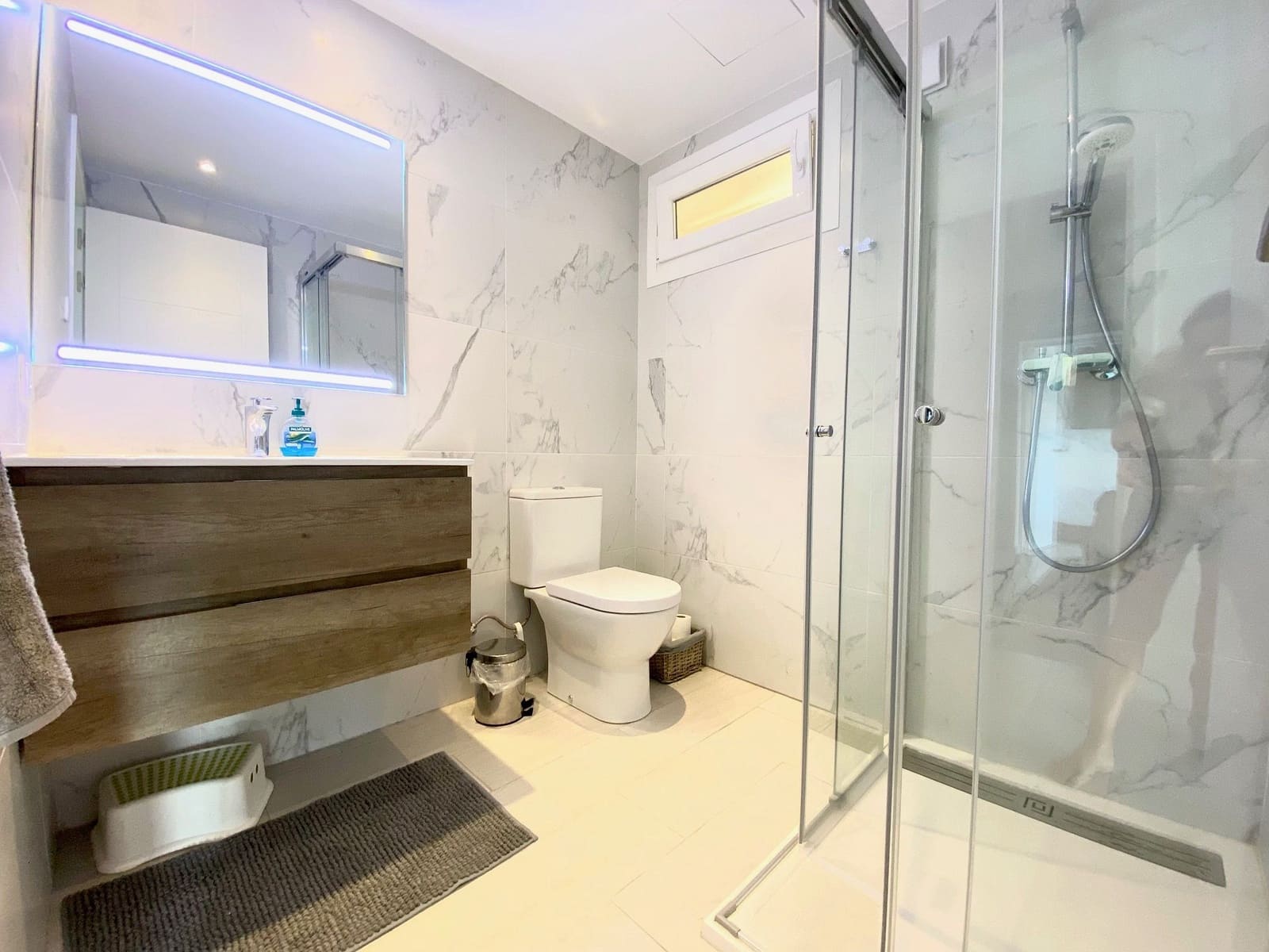 3 quarto Apartamento para arrendar em Calvia com piscina - 2 800 € (Ref: 9454735)