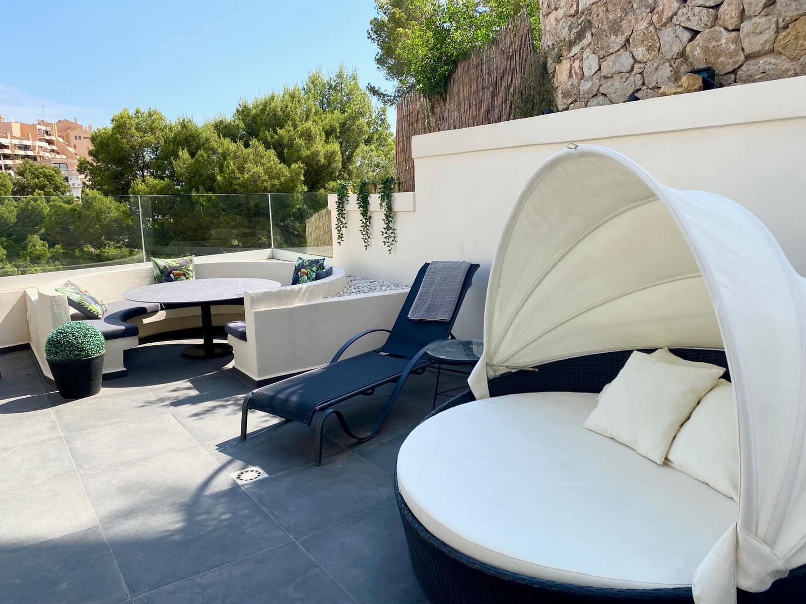 3 quarto Apartamento para arrendar em Calvia com piscina - 2 800 € (Ref: 9454735)