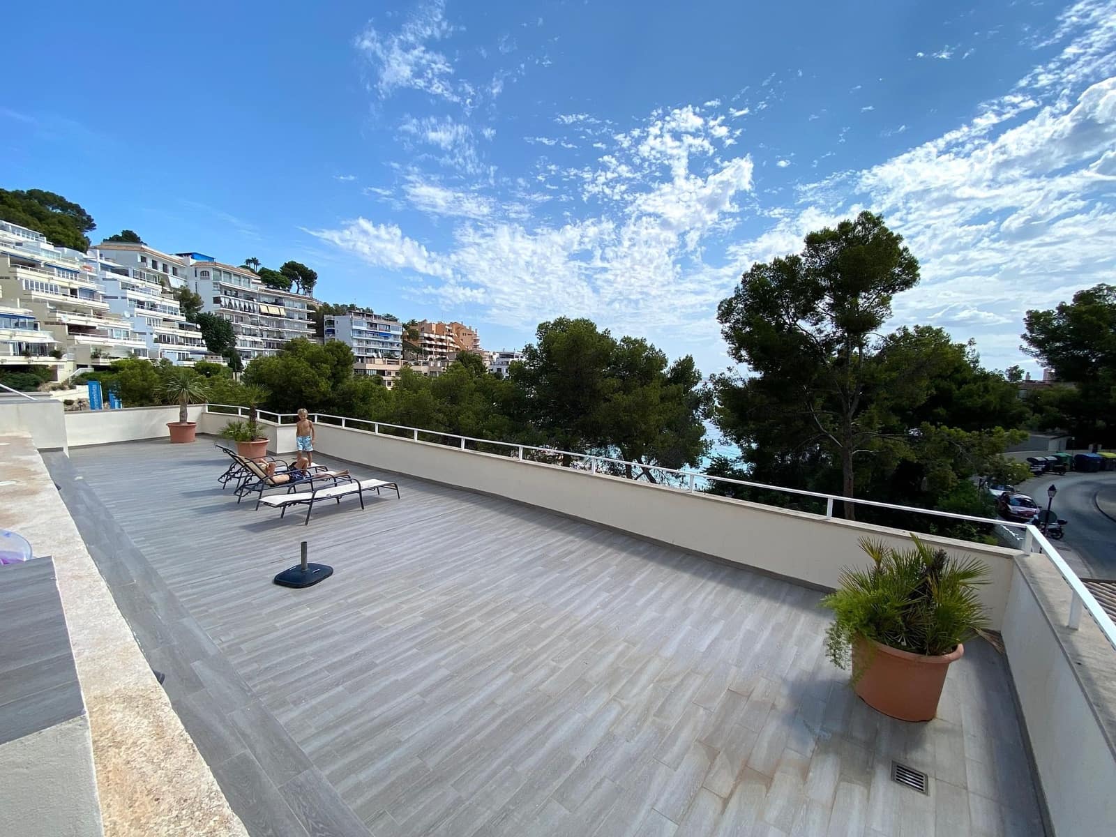 3 quarto Apartamento para arrendar em Calvia com piscina - 2 800 € (Ref: 9454735)