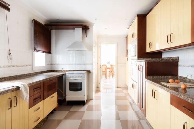 2 quarto Apartamento para venda em Torremolinos com piscina - 345 000 € (Ref: 9465927)