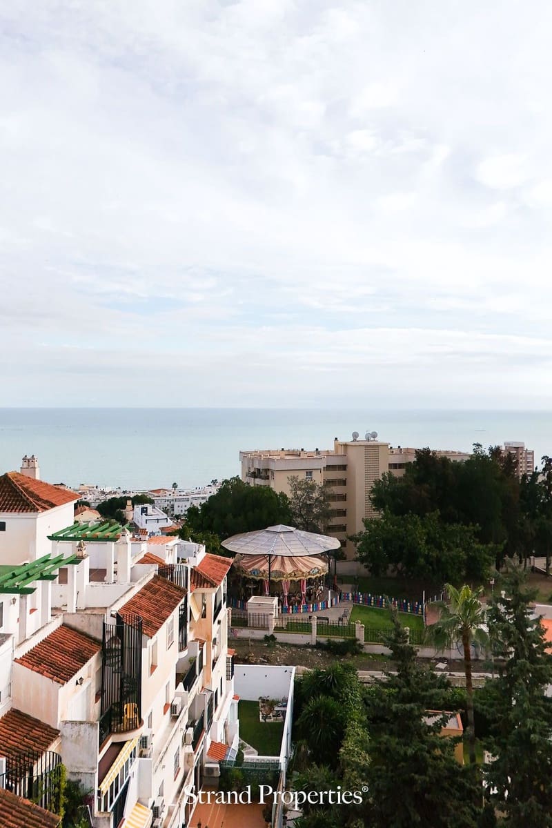 2 bedroom Apartment for sale in Torremolinos with pool - € 345,000 (Ref: 9465927)