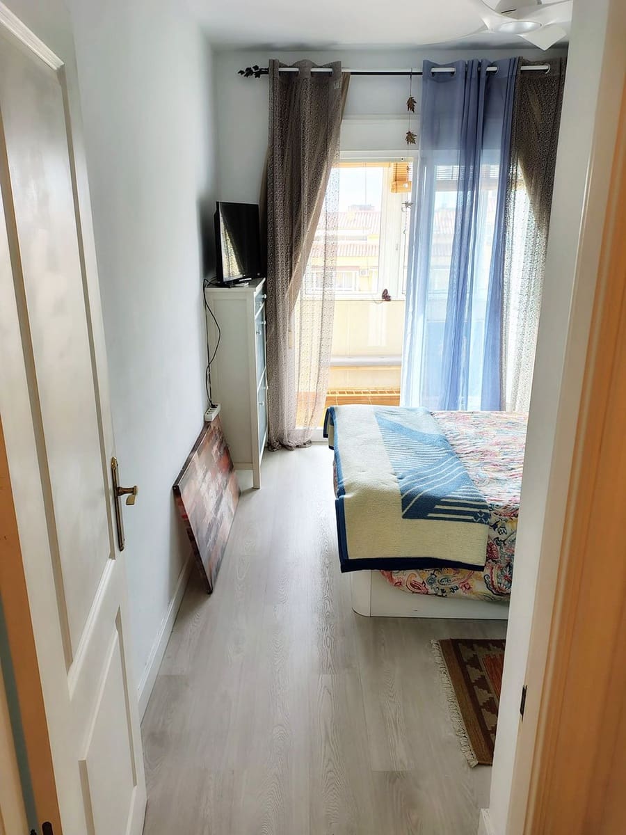 1 sovrum Lägenhet till salu i Fuengirola med pool - 199 000 € (Ref: 9469923)