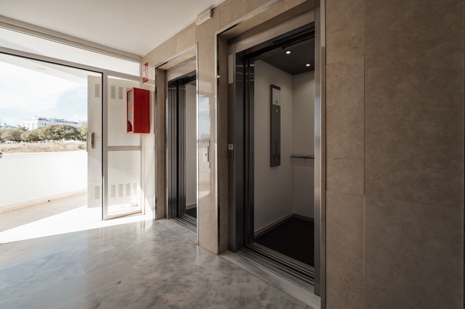 2 quarto Apartamento para arrendar em Torremolinos com piscina - 2 200 € (Ref: 9471580)