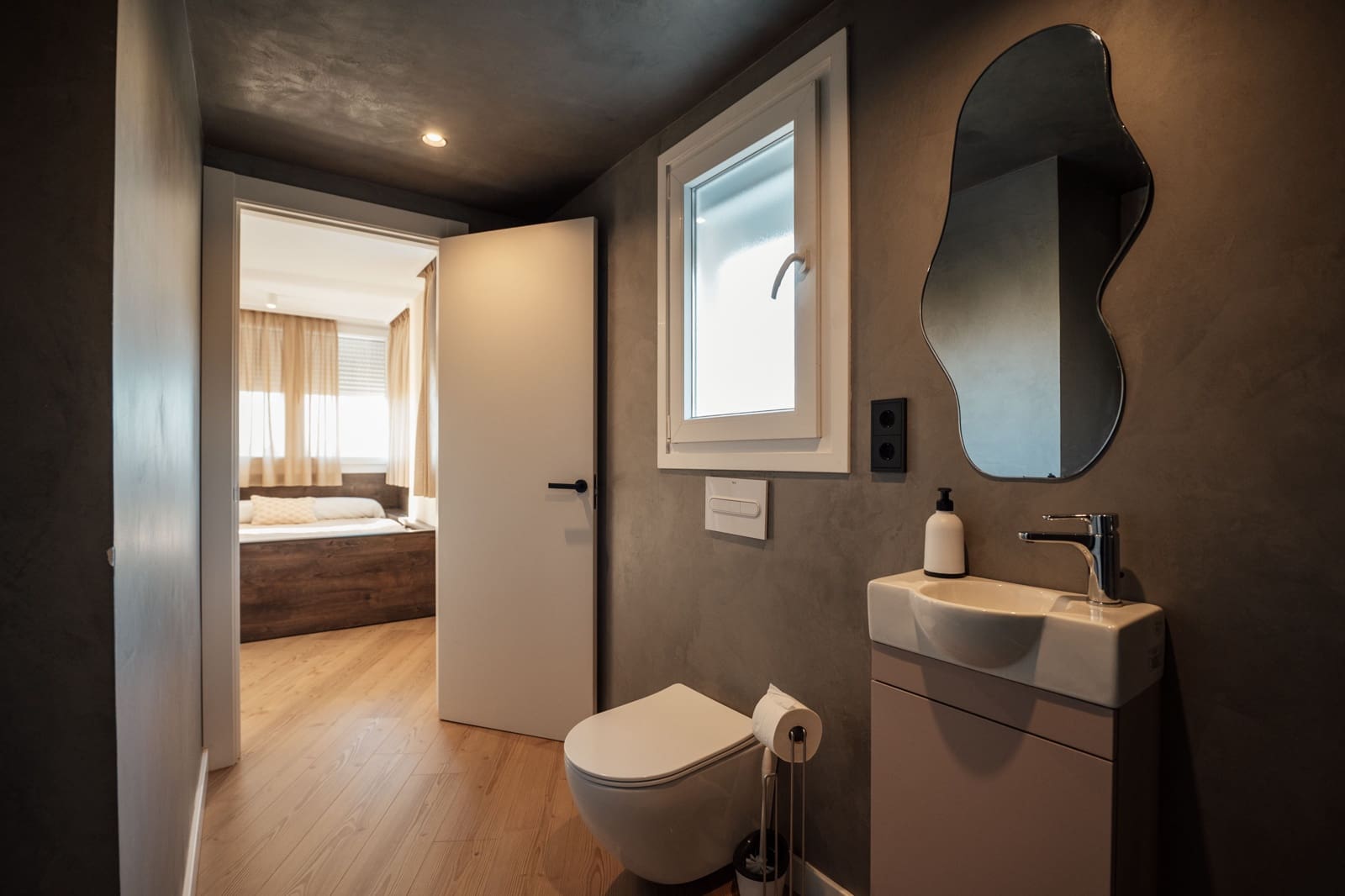 2 quarto Apartamento para arrendar em Torremolinos com piscina - 2 200 € (Ref: 9471580)