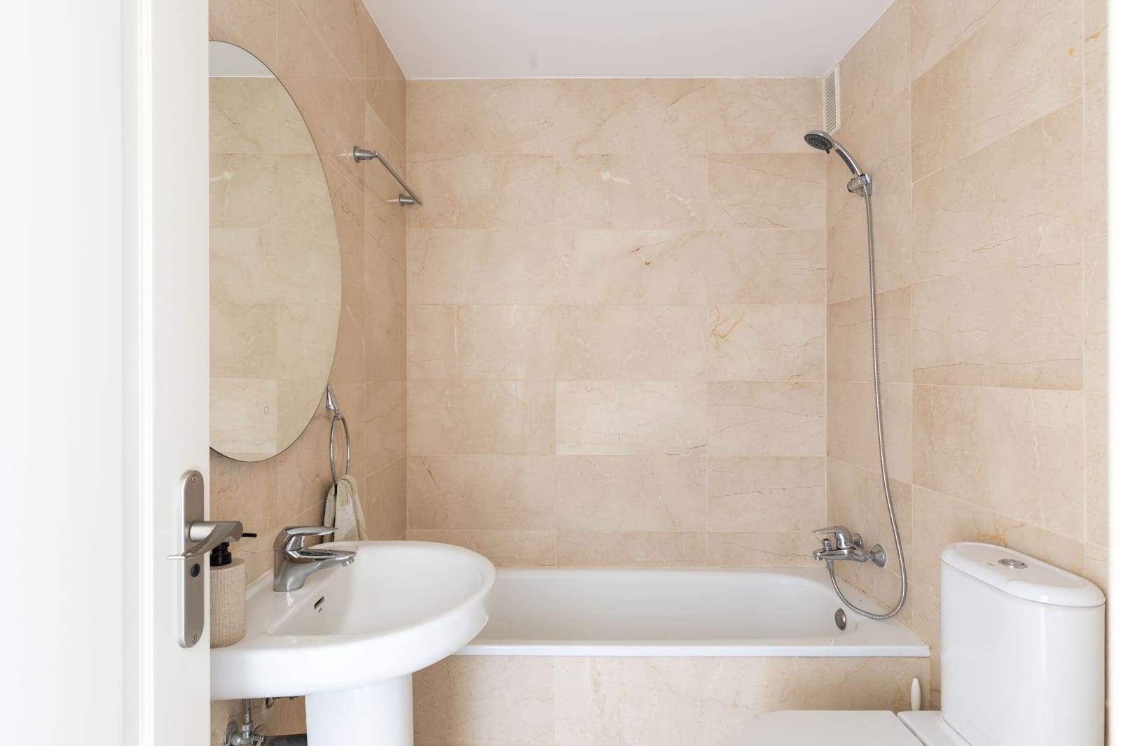 2 Zimmer Apartment zu verkaufen in Mijas Costa mit Pool - 270.000 € (Ref: 9471903)