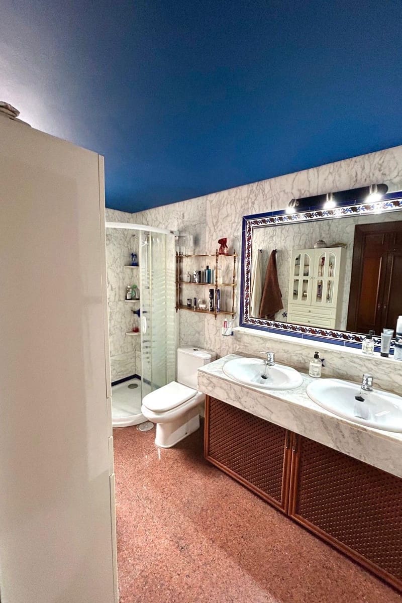 4 bedroom Flat for sale in Fuengirola - € 695,000 (Ref: 9472947)