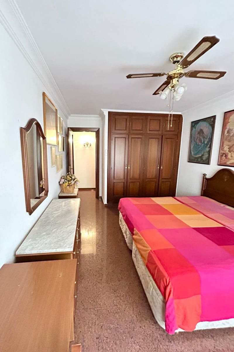 4 bedroom Flat for sale in Fuengirola - € 695,000 (Ref: 9472947)