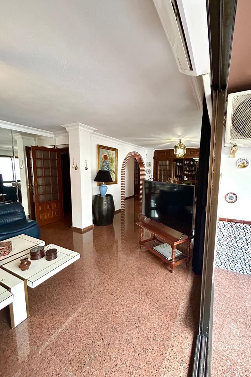 4 bedroom Flat for sale in Fuengirola - € 695,000 (Ref: 9472947)