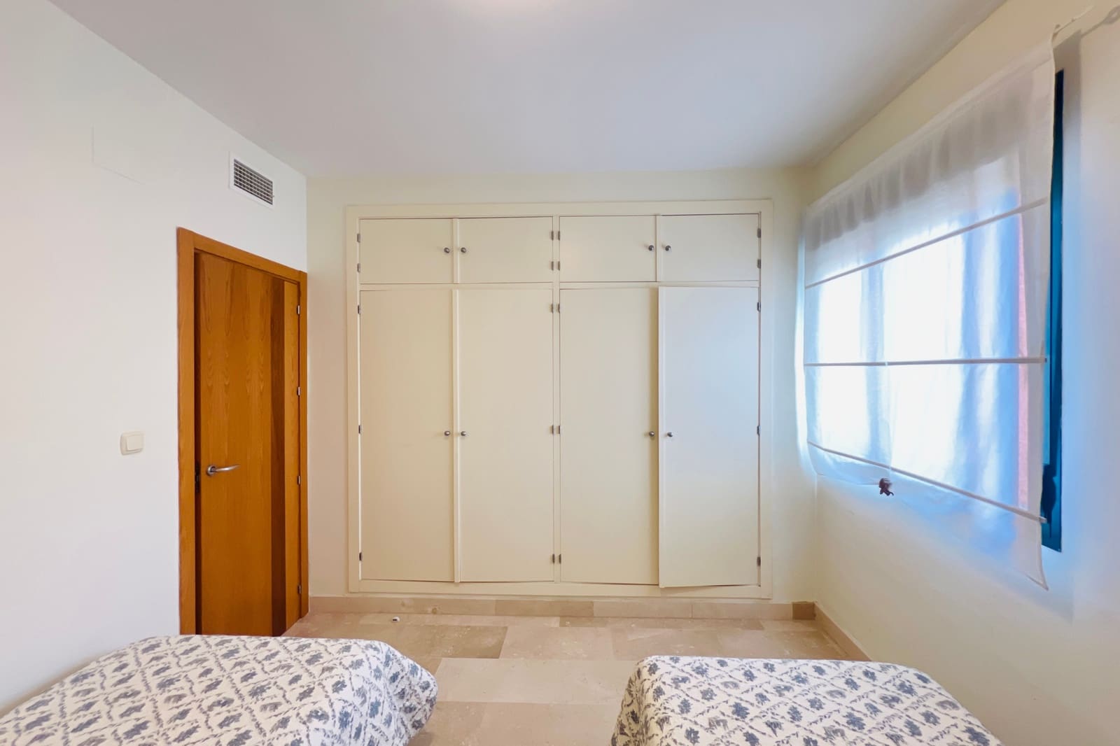 Apartamento de 2 habitaciones en Marbella en venta con piscina - 389.000 € (Ref: 9473535)