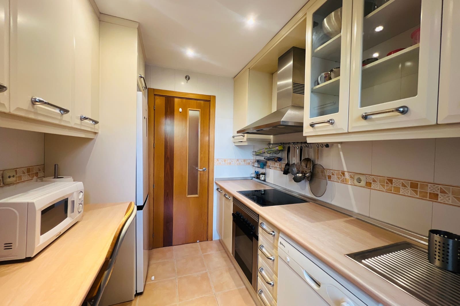 Apartamento de 2 habitaciones en Marbella en venta con piscina - 389.000 € (Ref: 9473535)