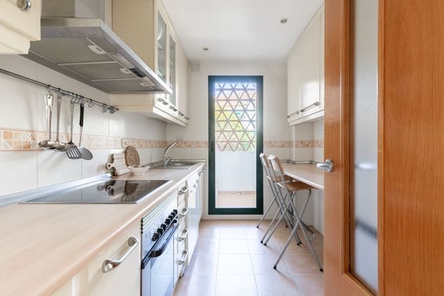 2 quarto Apartamento para venda em Marbesa, Marbella com piscina - 389 000 € (Ref: 9473535)