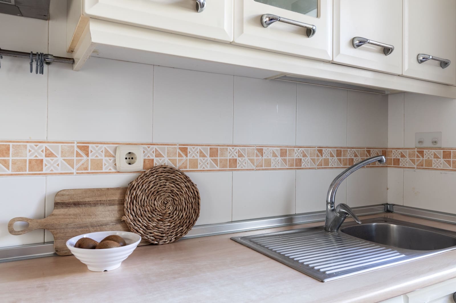 2 bedroom Apartment for sale in Marbella with pool - € 385,000 (Ref: 9473535)