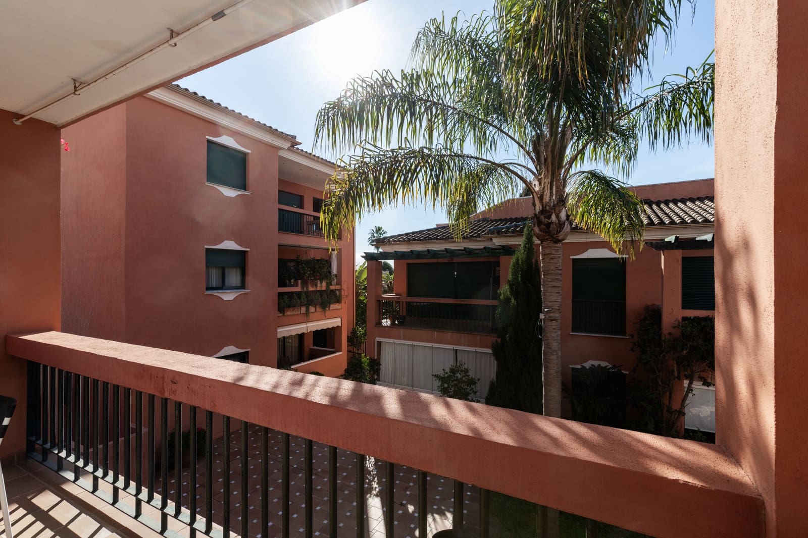 2 bedroom Apartment for sale in Marbella with pool - € 385,000 (Ref: 9473535)