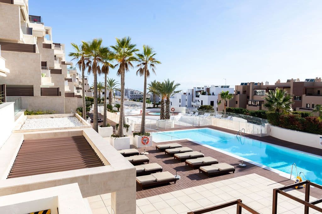 3 bedroom Apartment for sale in Mijas Costa with pool - € 749,000 (Ref: 9475654)