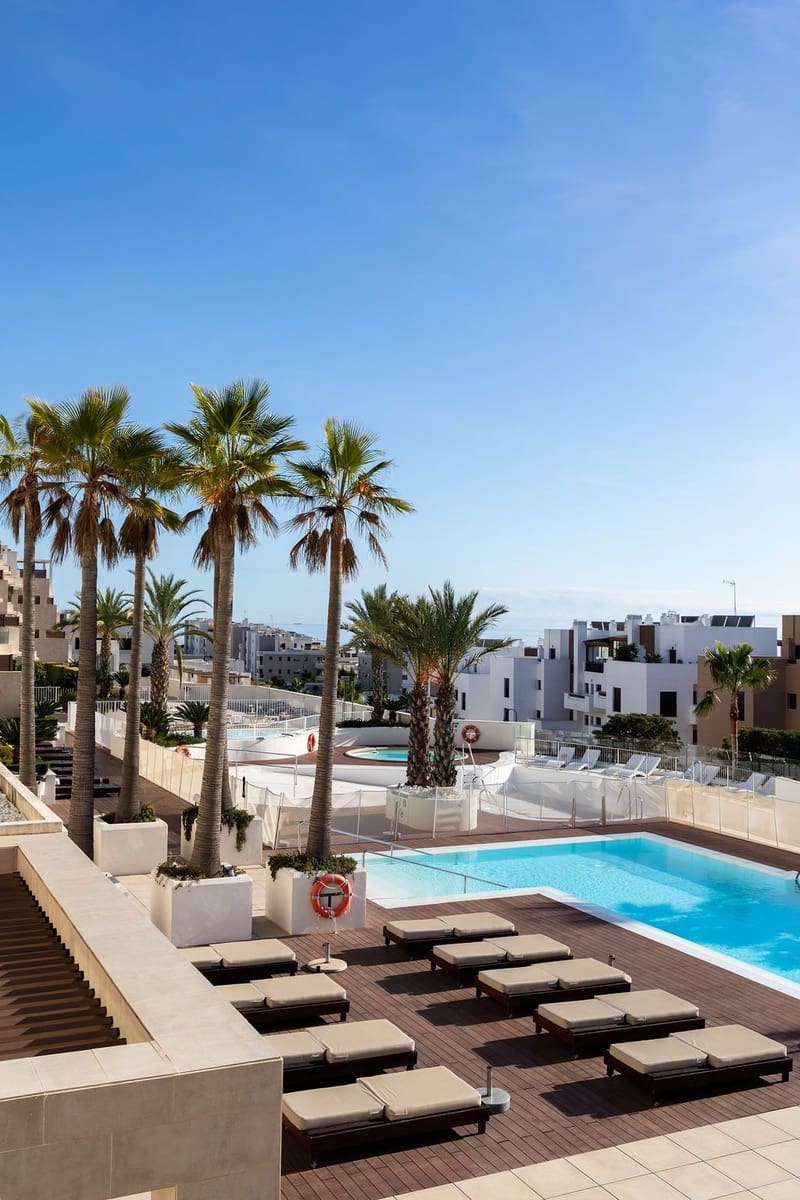 3 bedroom Apartment for sale in Mijas Costa with pool - € 749,000 (Ref: 9475654)