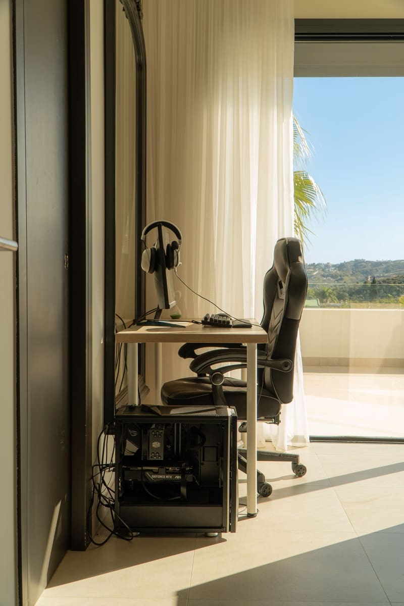 4 Zimmer Villa zu verkaufen in Mijas Costa mit Pool - 1.950.000 € (Ref: 9480732)