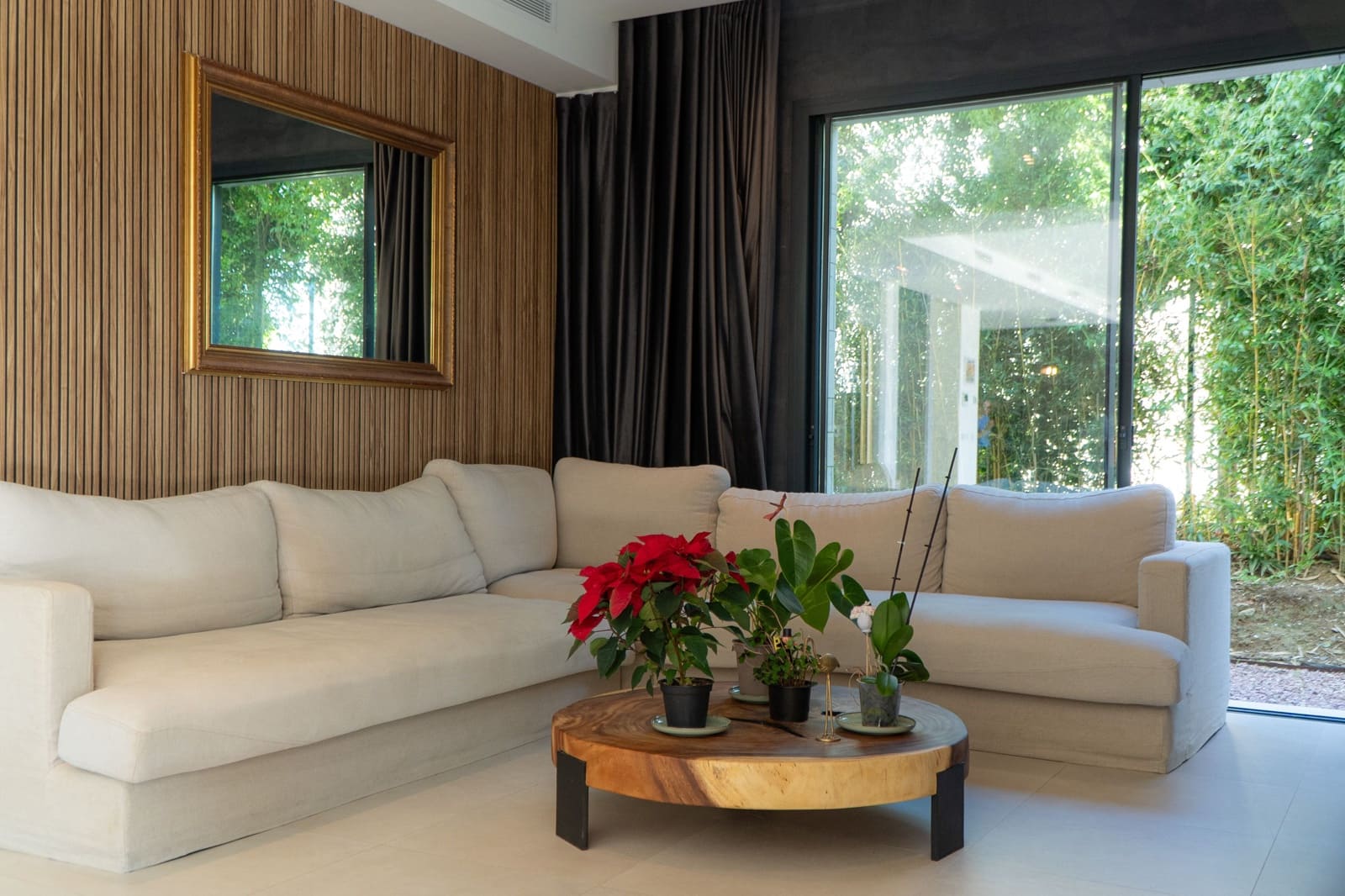 4 Zimmer Villa zu verkaufen in Mijas Costa mit Pool - 1.950.000 € (Ref: 9480732)