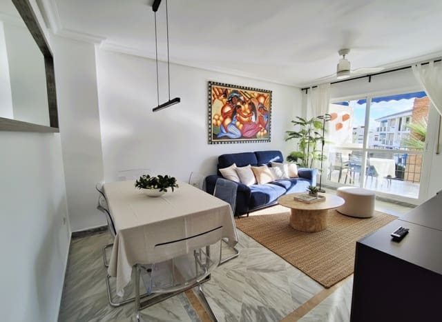 Apartamento de 2 habitaciones en Nueva Andalucía Centro, Marbella en venta con piscina - 414.900 € (Ref: 9480923)